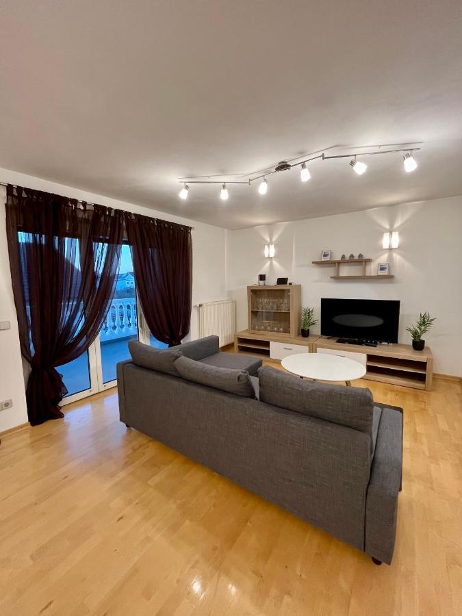 Traum Apartment Mit Pool+Balkon Відень Екстер'єр фото